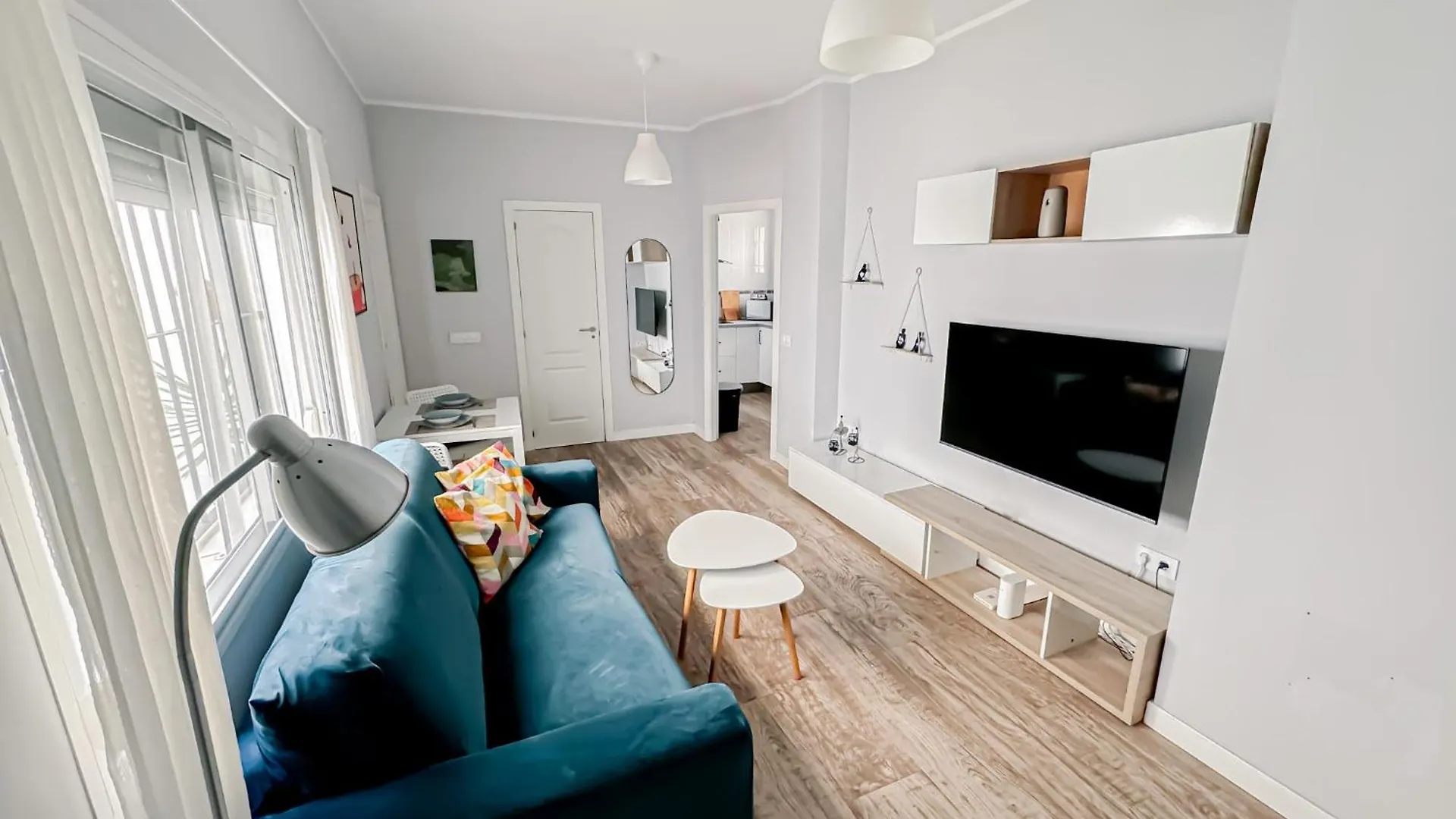 Encantador Apartamento Centrico Con Patio Malaga
